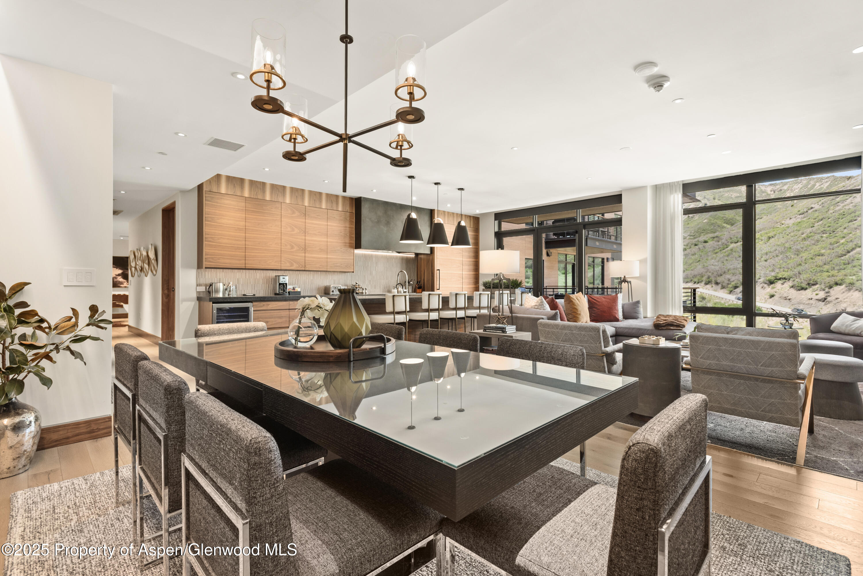 77 Wood Road 505E