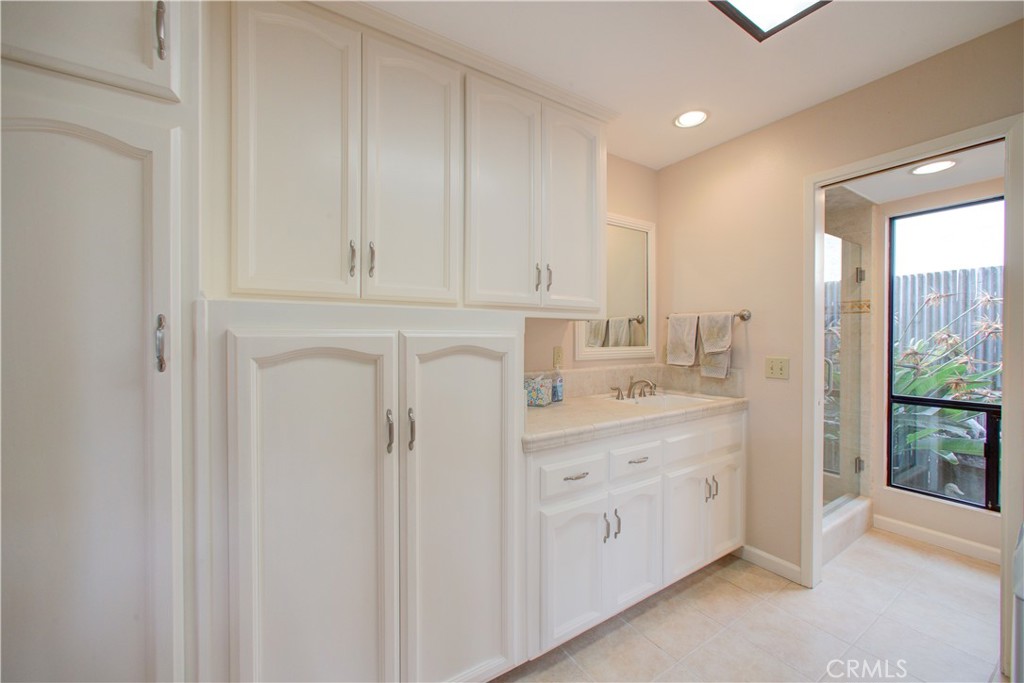 2731 Lorencita Drive