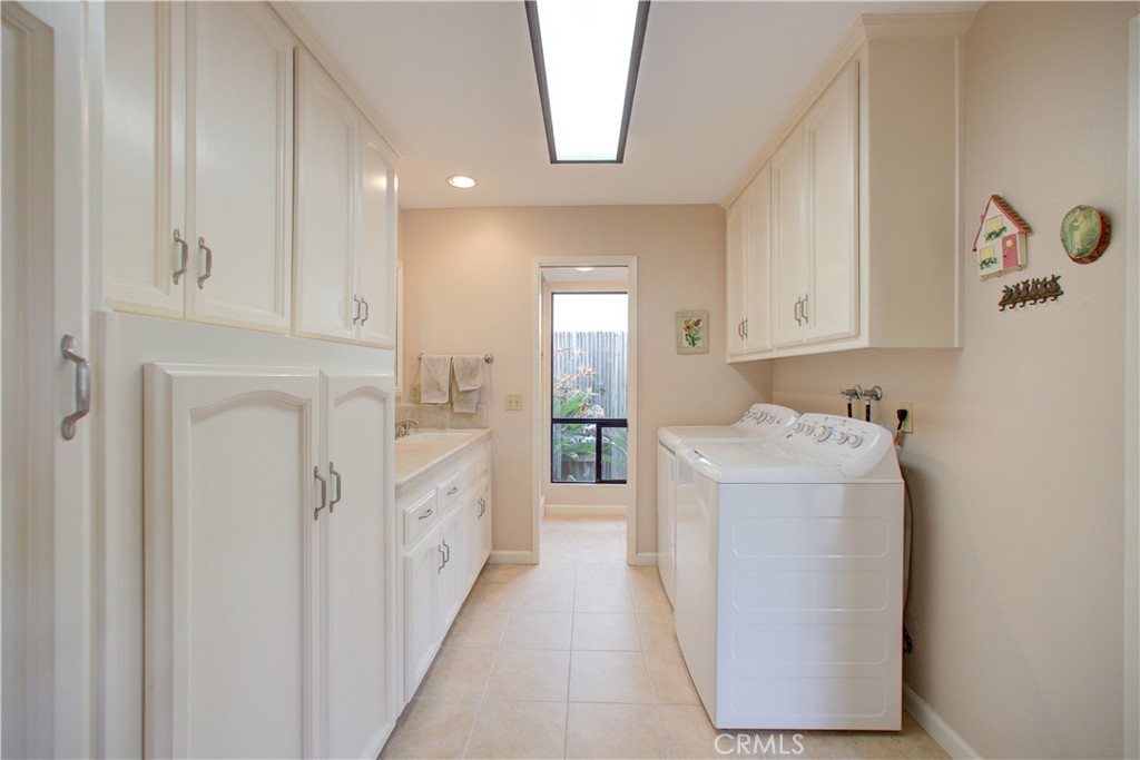 2731 Lorencita Drive