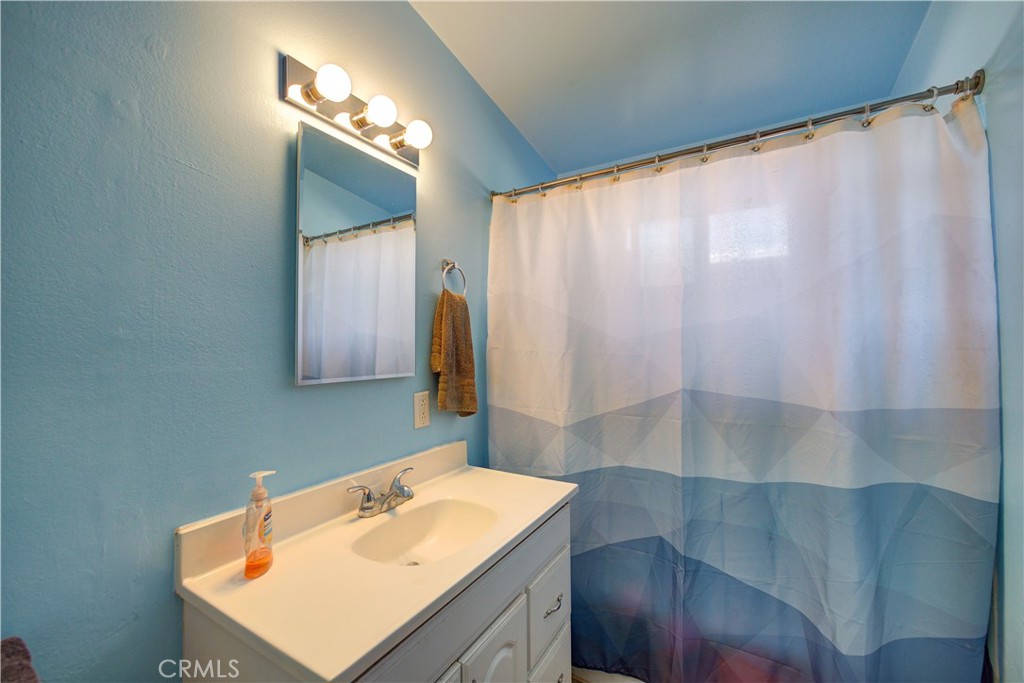 592 S - 592 1/2 Ninth St Street