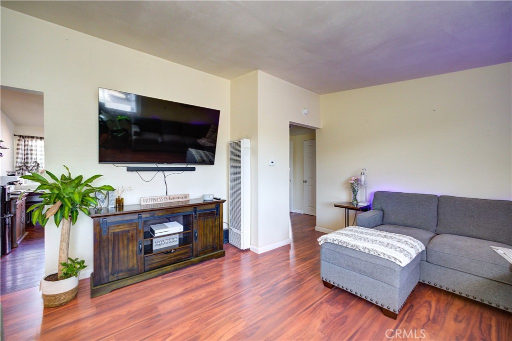 592 S - 592 1/2 Ninth St Street