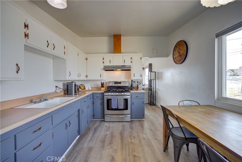 592 S - 592 1/2 Ninth St Street