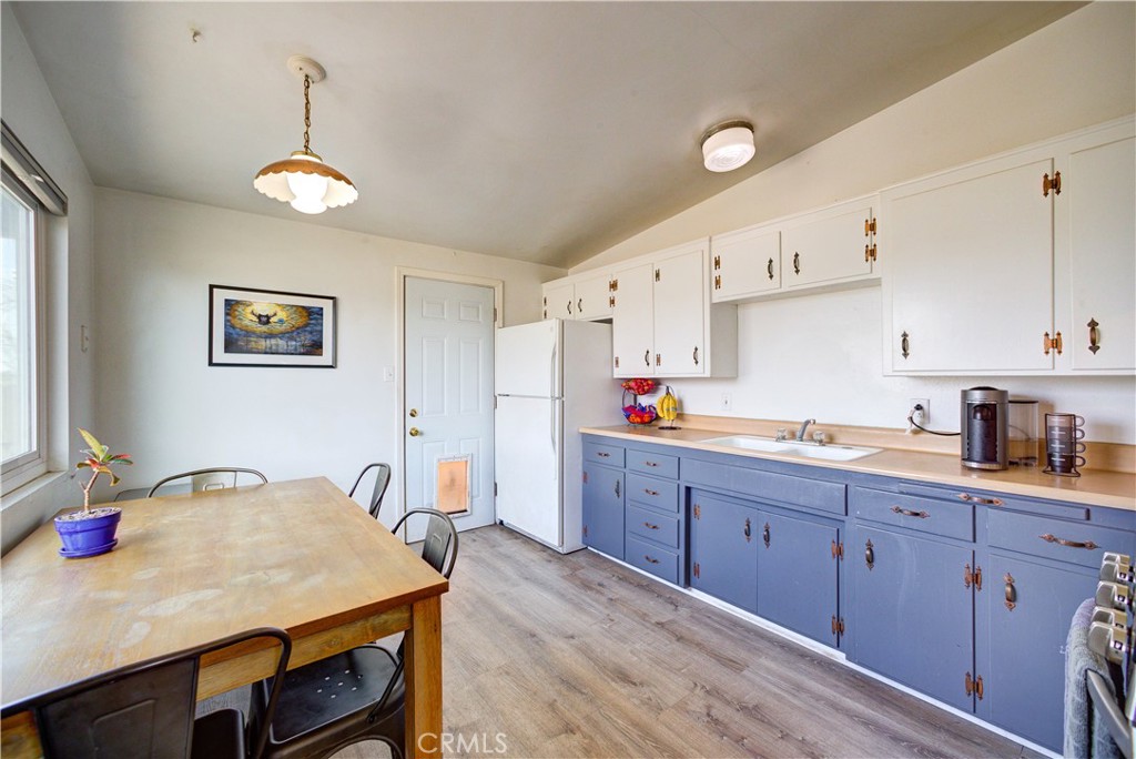 592 S - 592 1/2 Ninth St Street