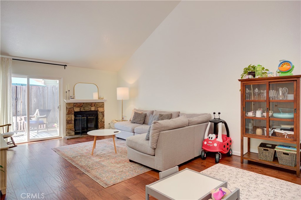 1155 Pacific Pointe Way