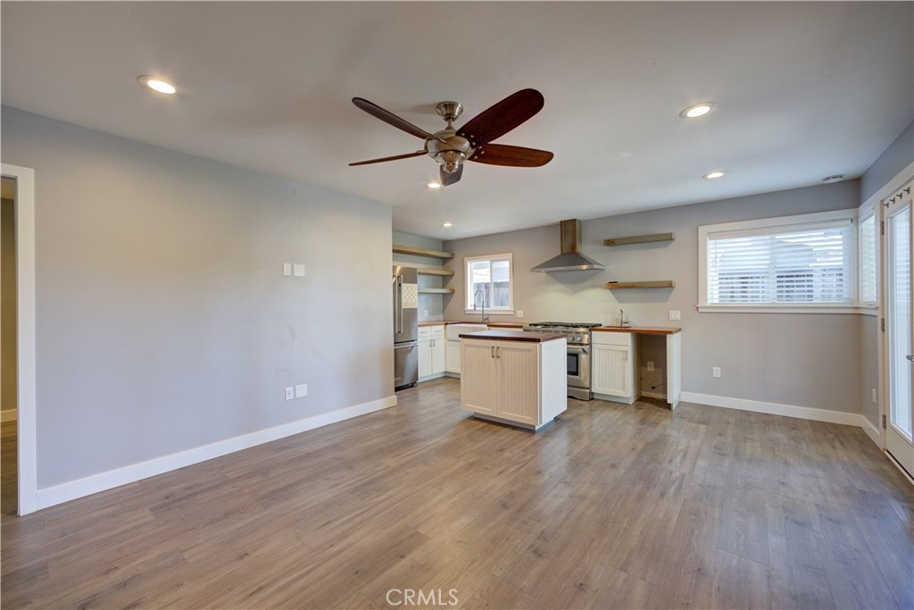221 Esparto Avenue
