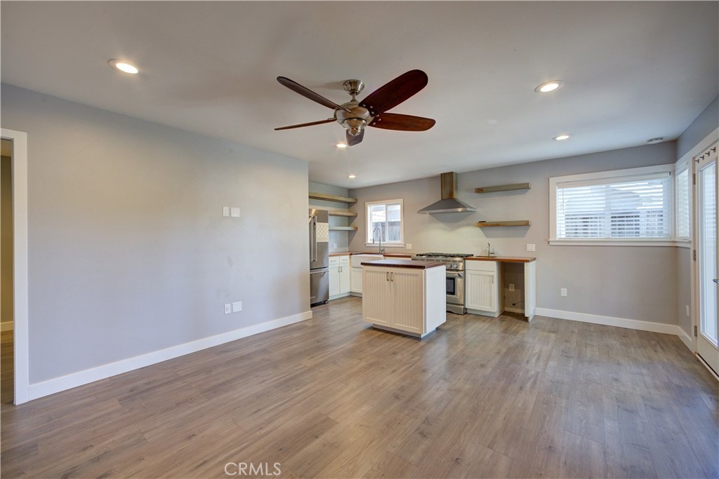221 Esparto Avenue