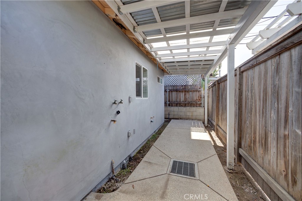 221 Esparto Avenue