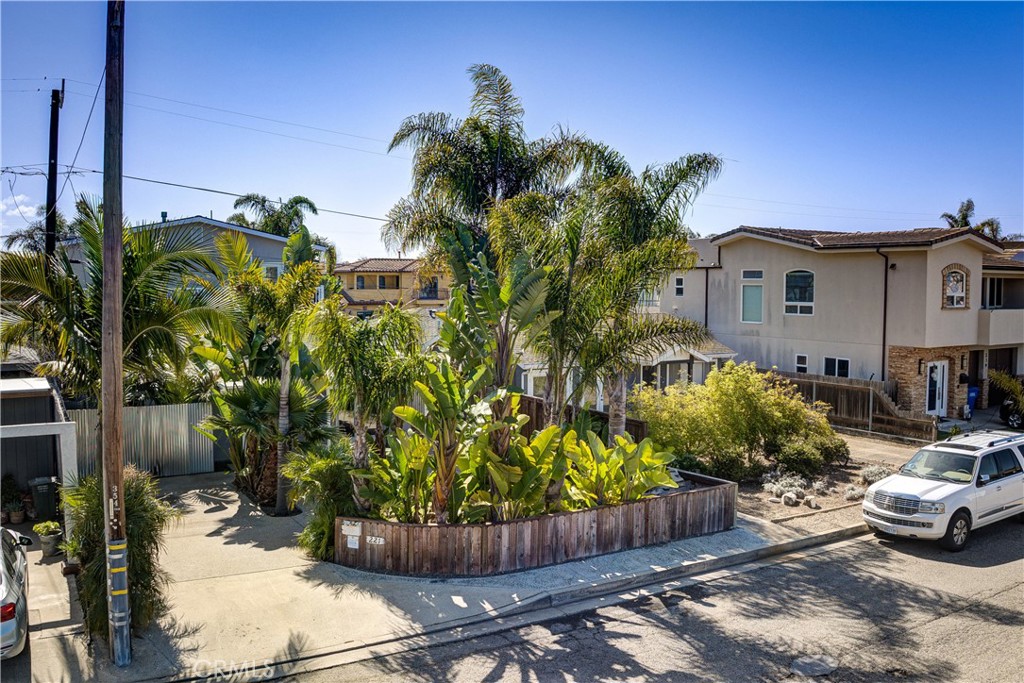 221 Esparto Avenue