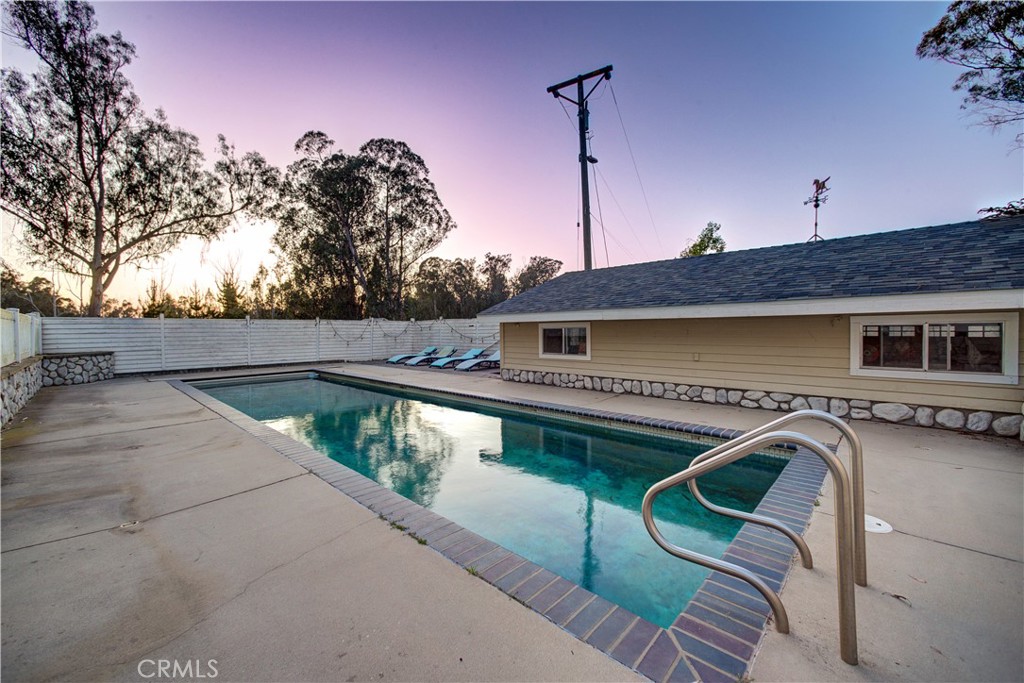 1473 Willow Road