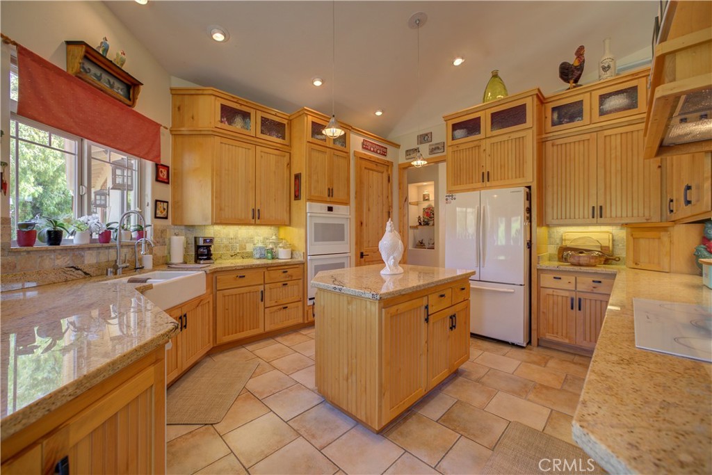 670 Highland Hills Road