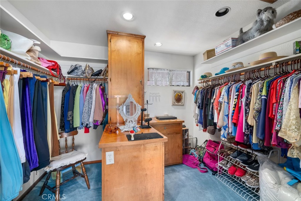 2731 Houston Drive