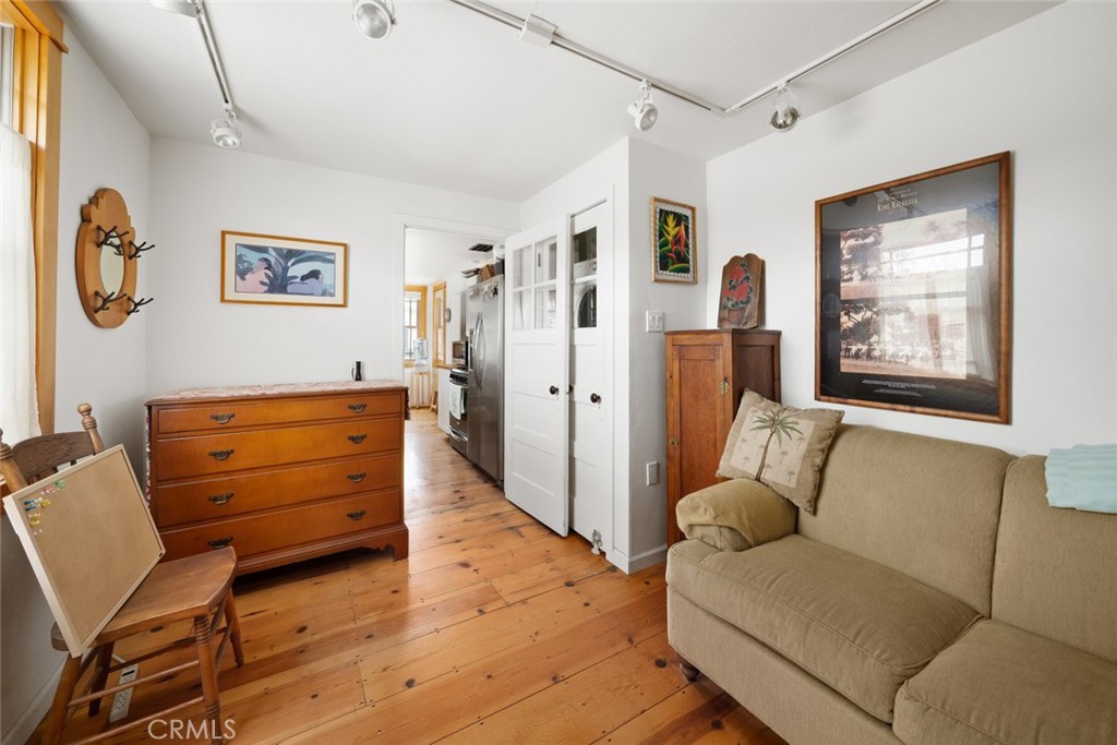 595 Driftwood Street