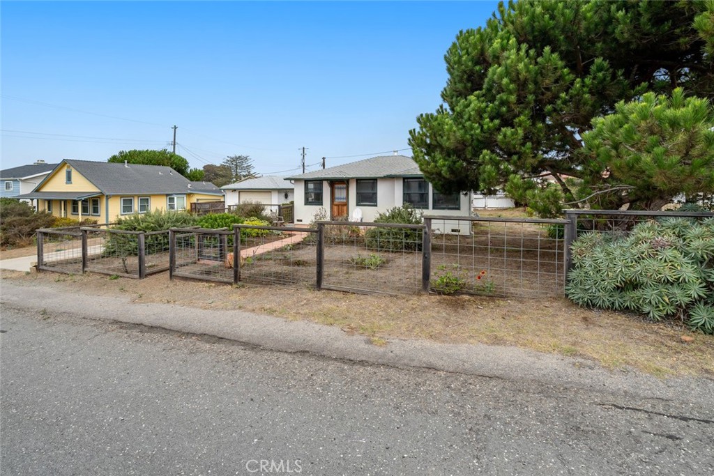 595 Driftwood Street