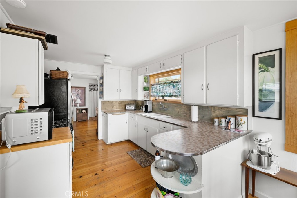 595 Driftwood Street