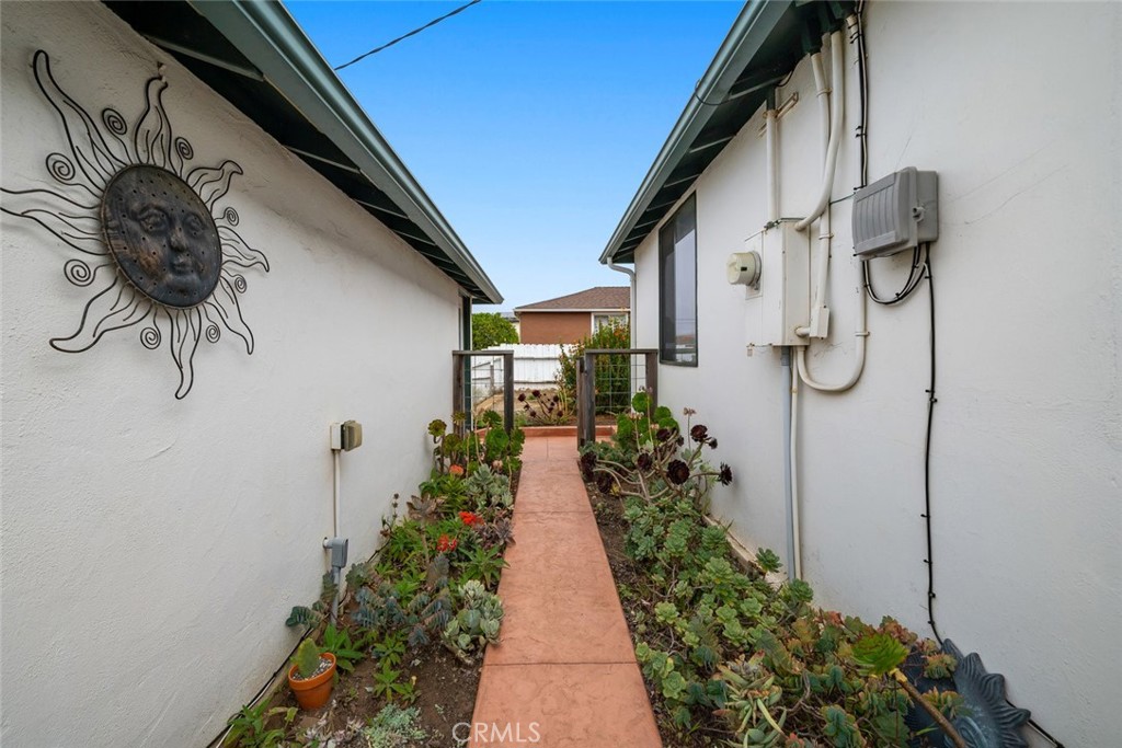 595 Driftwood Street