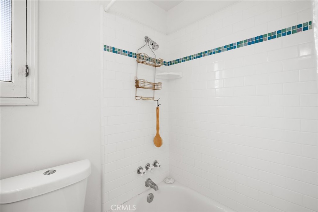 595 Driftwood Street