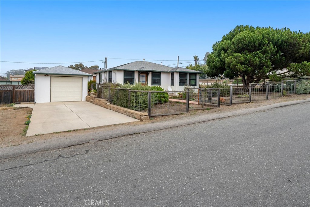 595 Driftwood Street