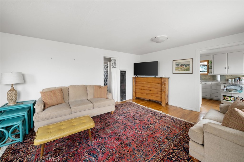 595 Driftwood Street