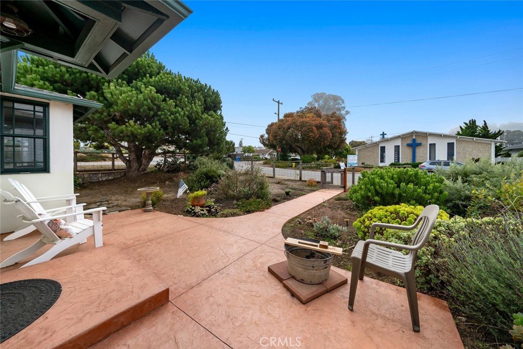 595 Driftwood Street