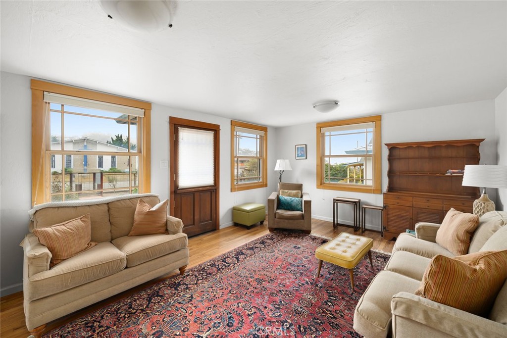 595 Driftwood Street