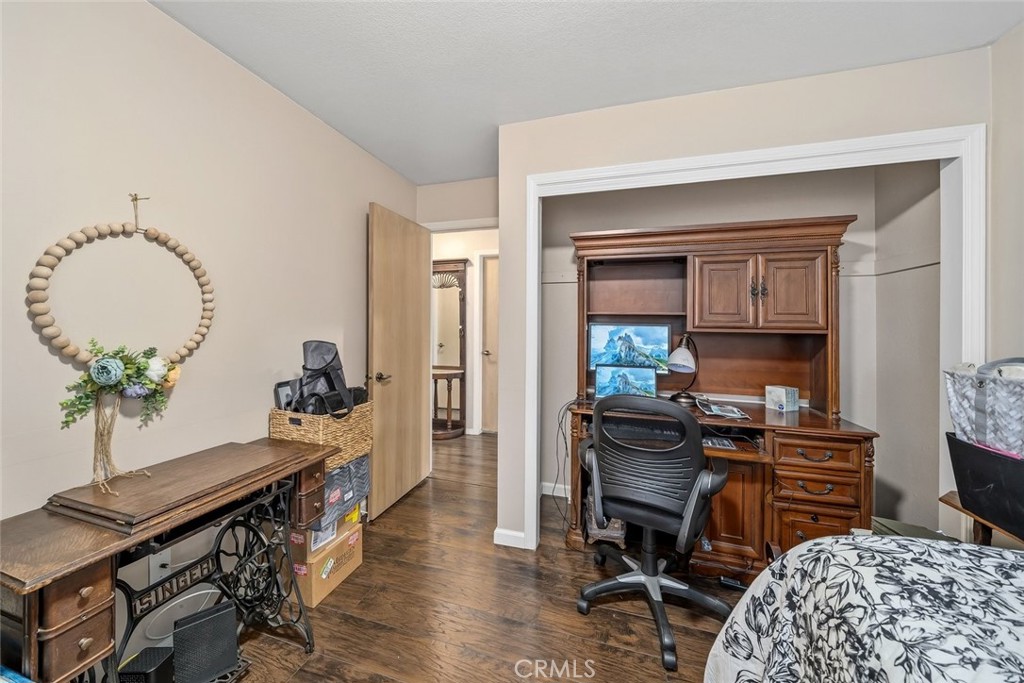 340 N Las Flores Drive