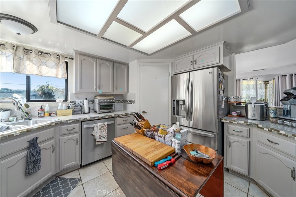 340 N Las Flores Drive