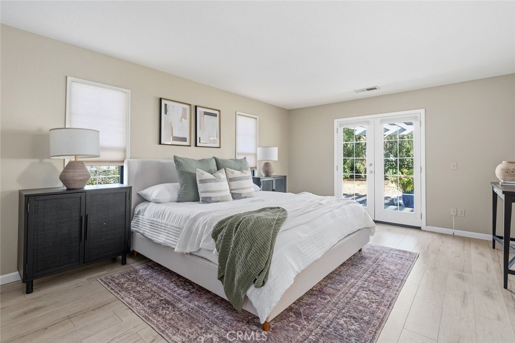 340 N Las Flores Drive