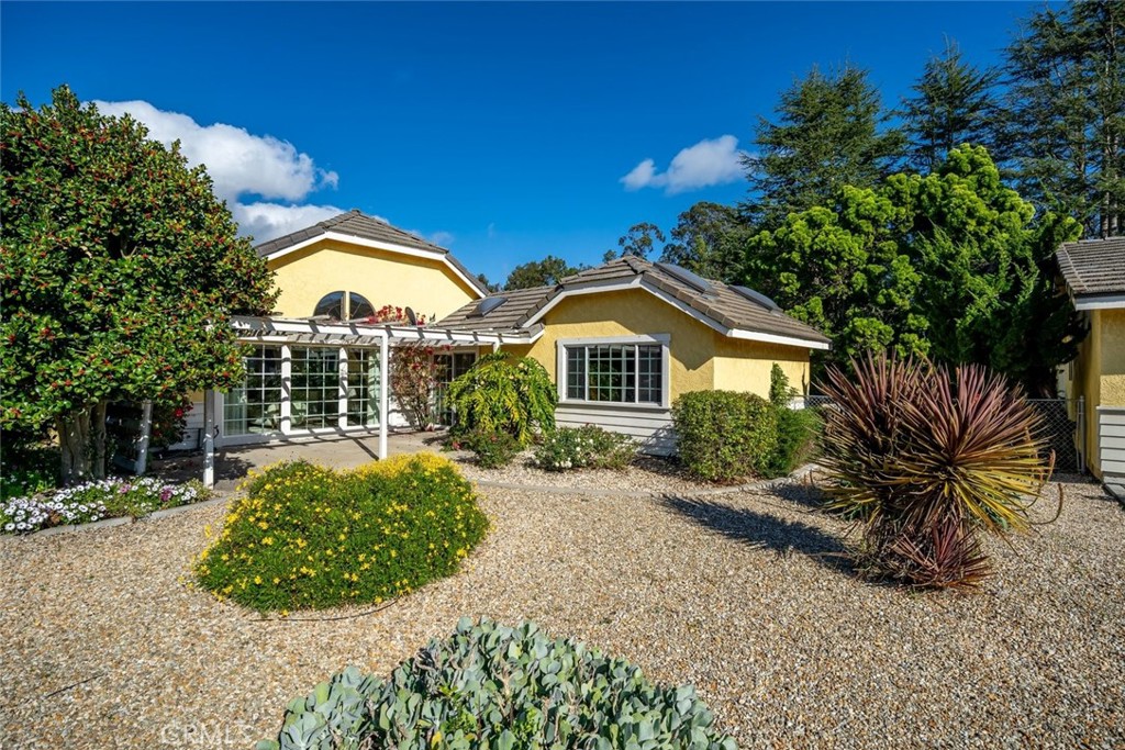 340 N Las Flores Drive