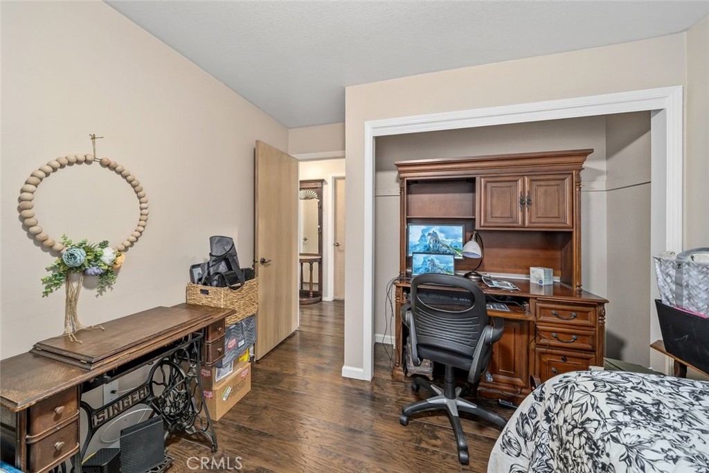 340 N Las Flores Drive