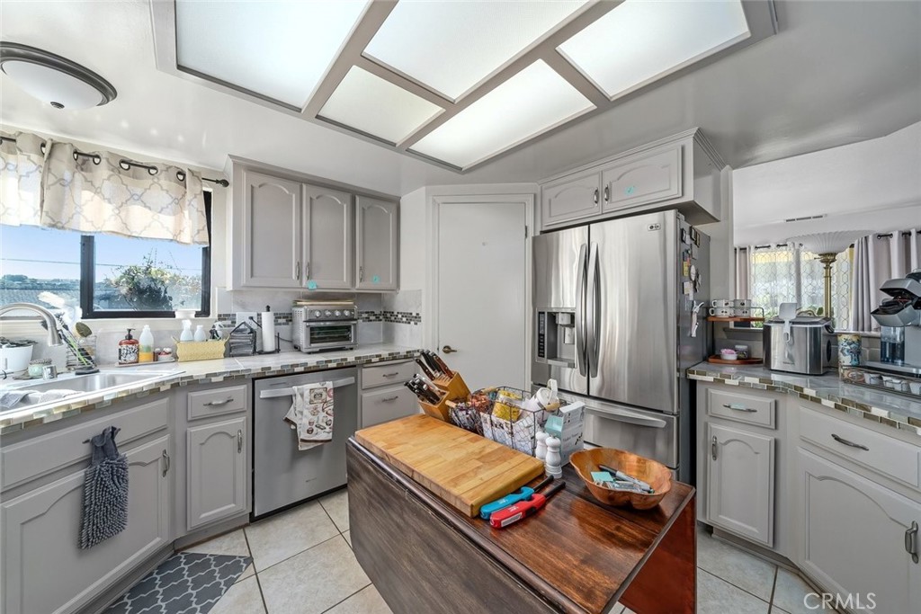 340 N Las Flores Drive