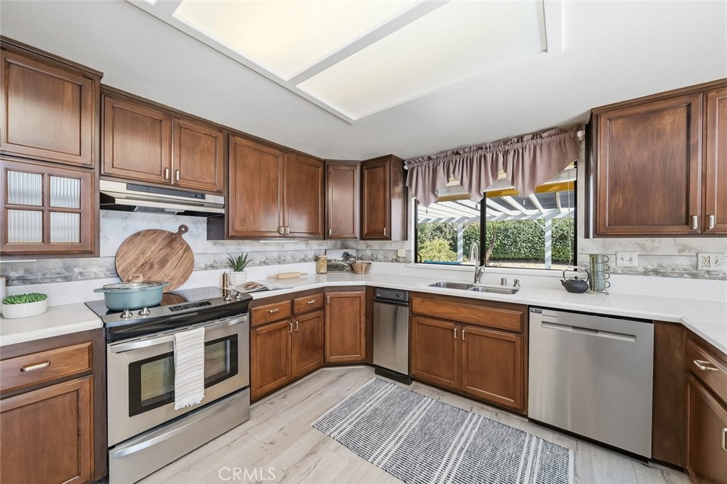 340 N Las Flores Drive