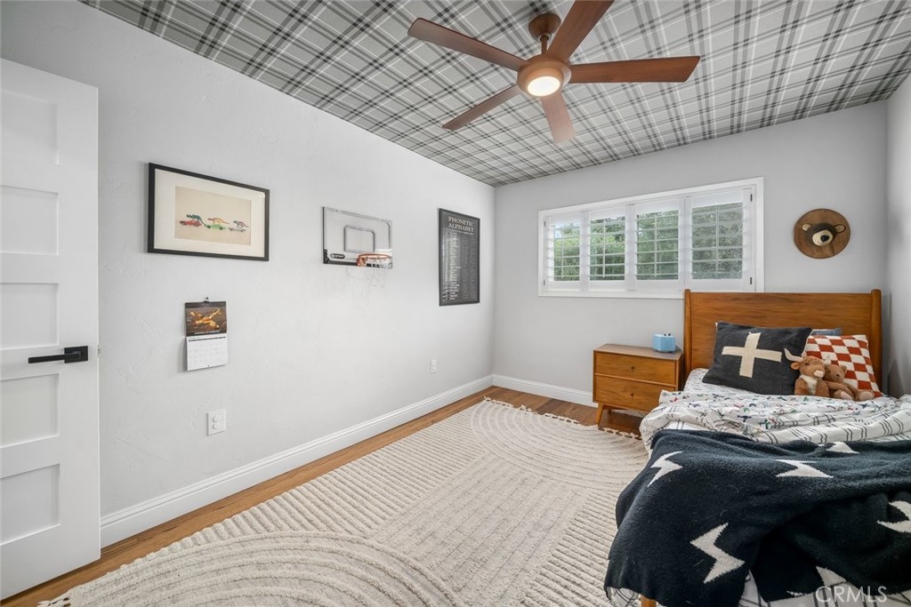 242 N 6th Street