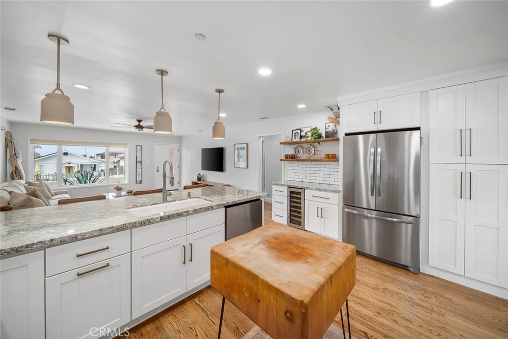 242 N 6th Street