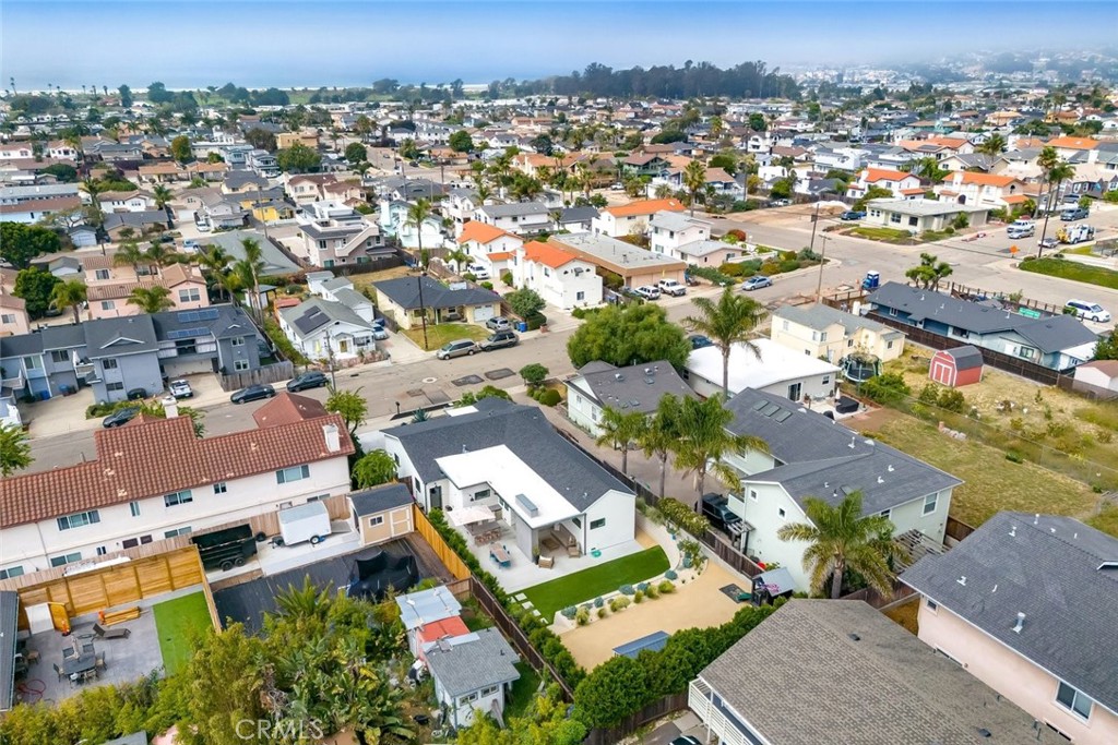 242 N 6th Street