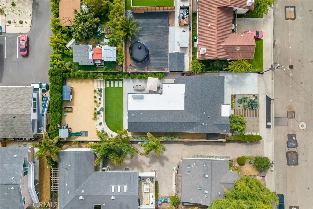 242 N 6th Street