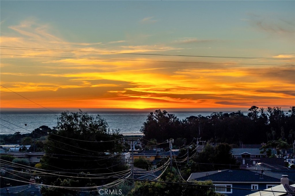 242 N 6th Street