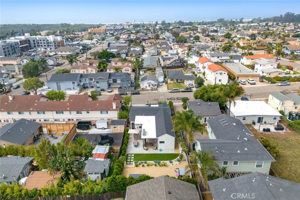 242 N 6th Street