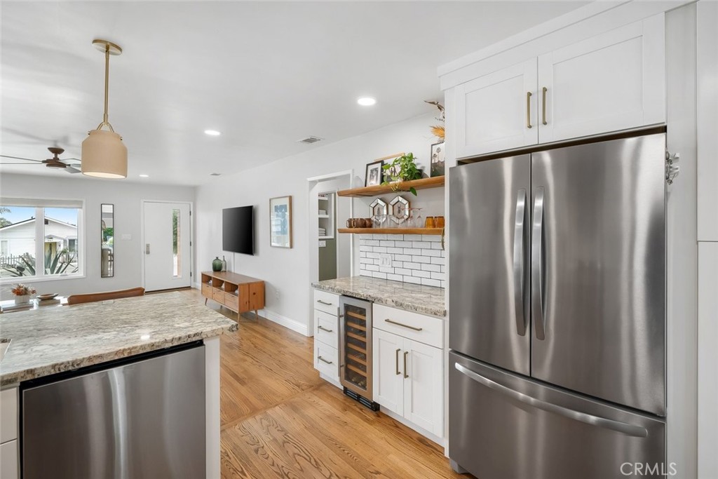 242 N 6th Street