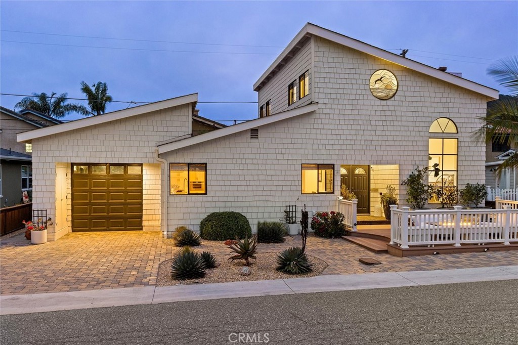 250 Castaic Avenue