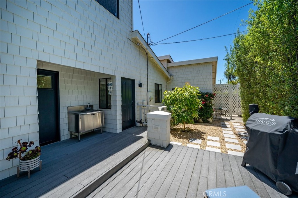 250 Castaic Avenue
