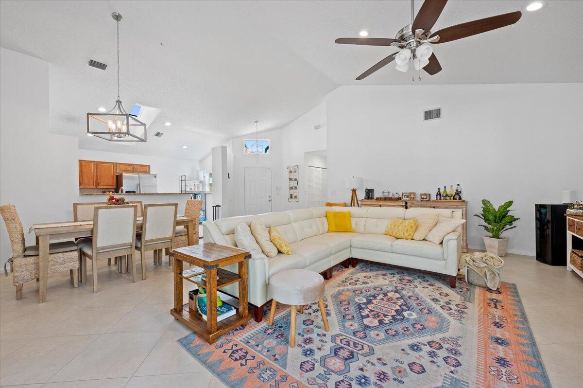 9111 Baybury Lane