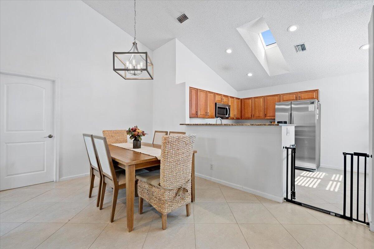 9111 Baybury Lane