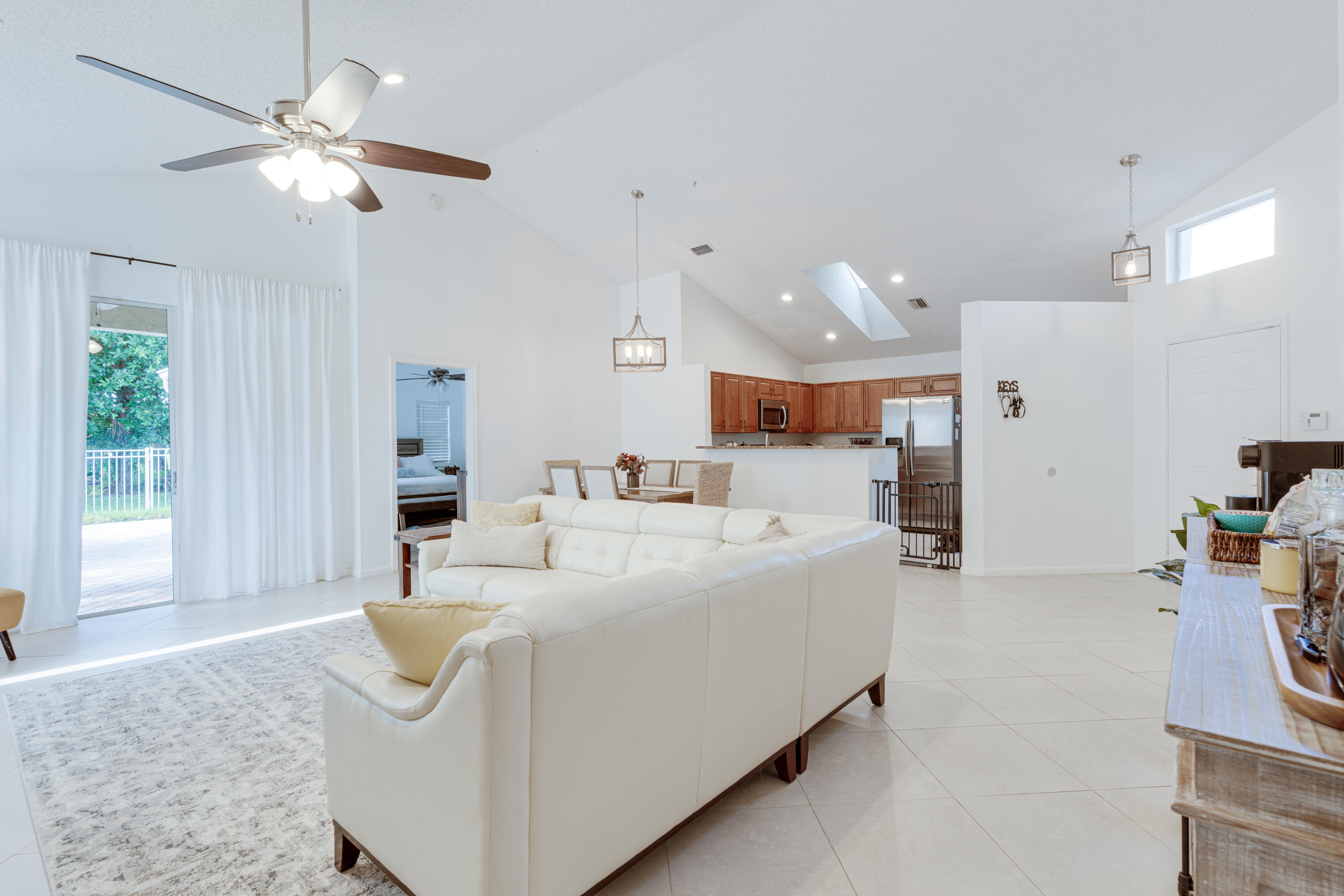 9111 Baybury Lane