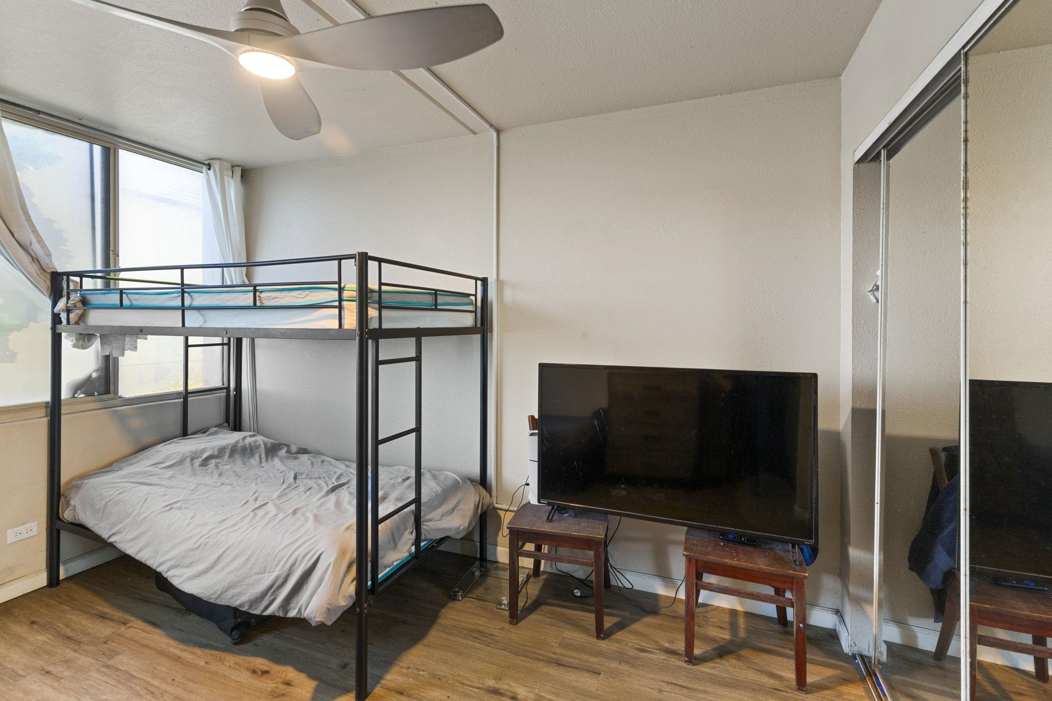 111 KAHULUI BEACH Rd Unit: D325