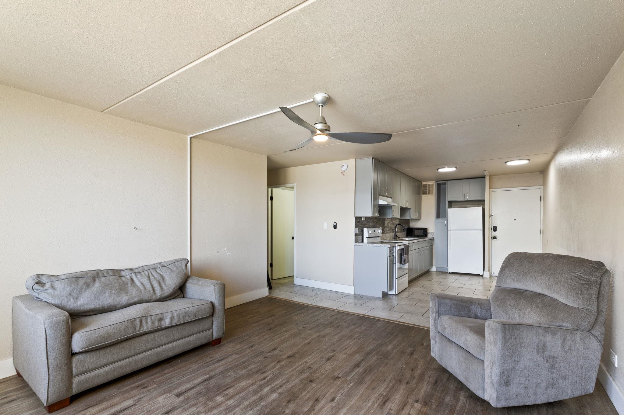 111 KAHULUI BEACH Rd Unit: D325