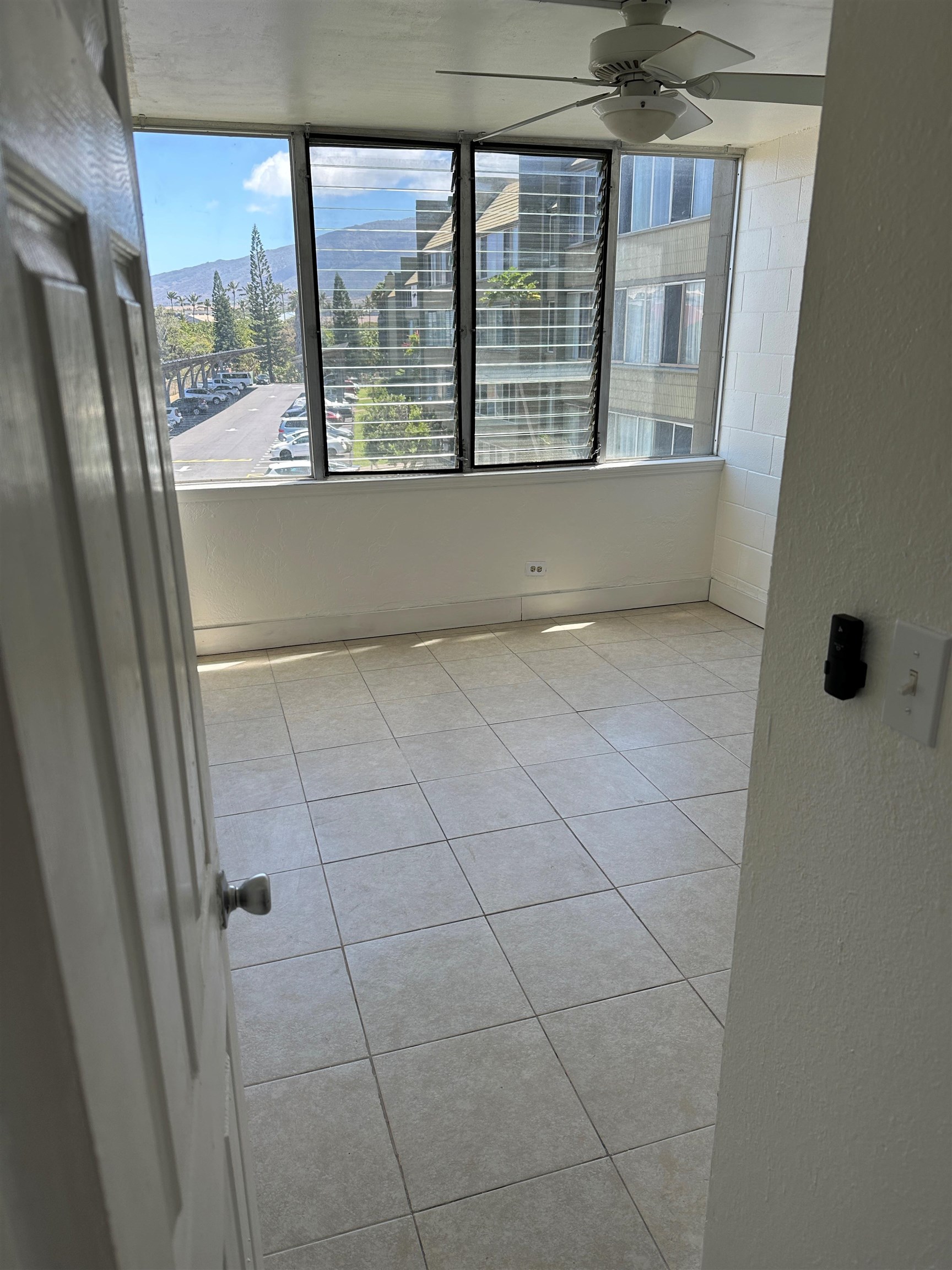 111 KAHULUI BEACH Rd Unit: A303