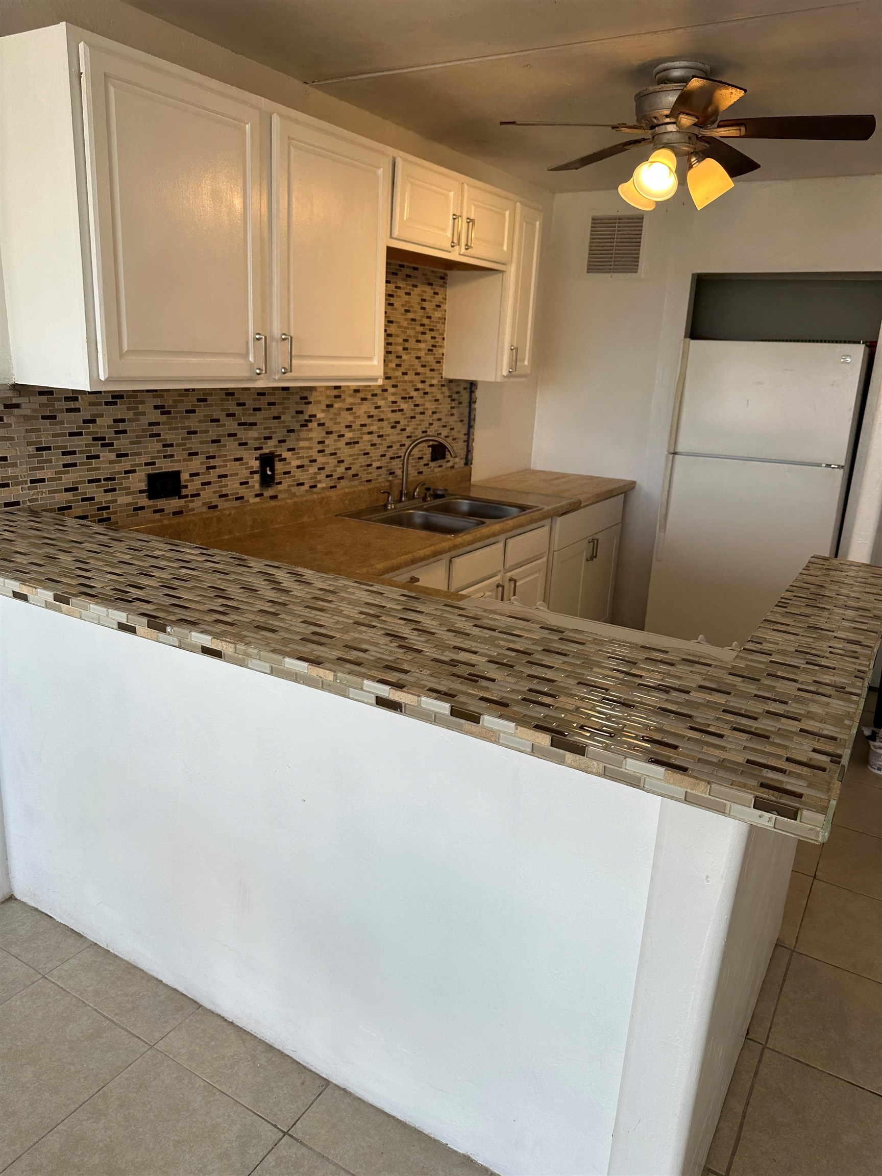 111 KAHULUI BEACH Rd Unit: A303
