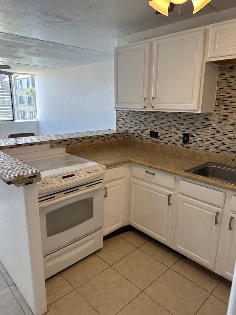 111 KAHULUI BEACH Rd Unit: A303