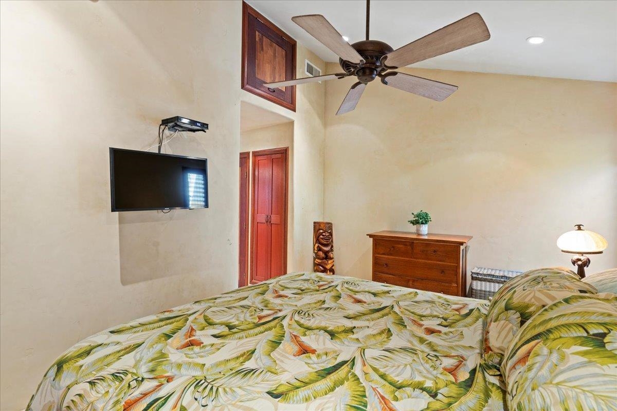10 WAILEA EKOLU Pl Unit: 1006