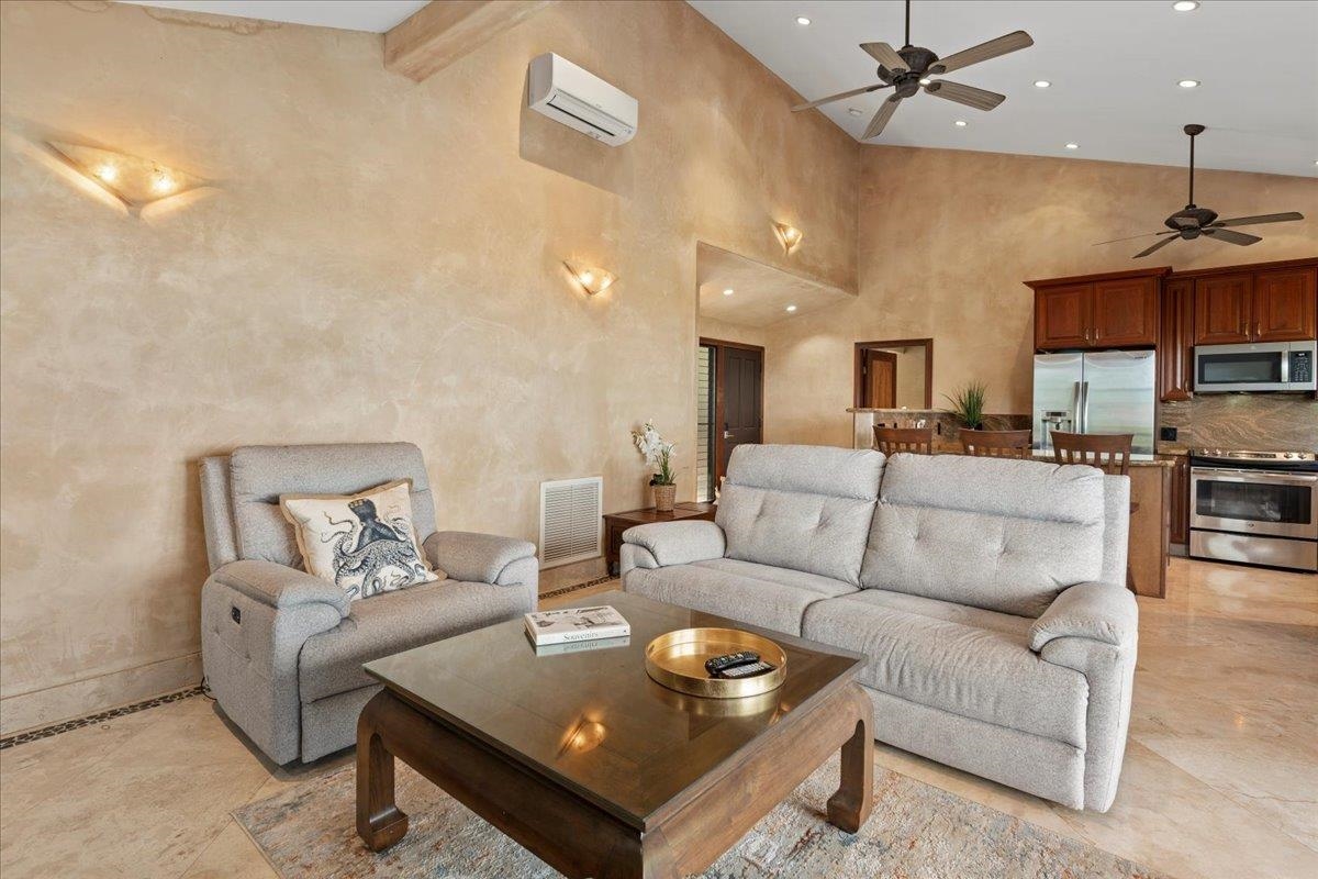 10 WAILEA EKOLU Pl Unit: 1006